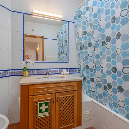 Seashell Henriques Ll Apartment